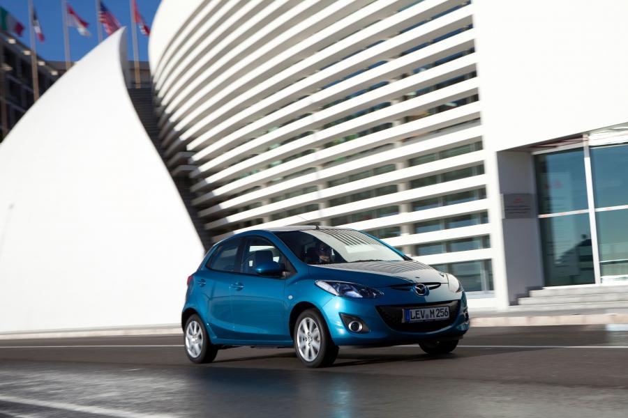  Mazda2 2010 года  (фото 56 из 183)